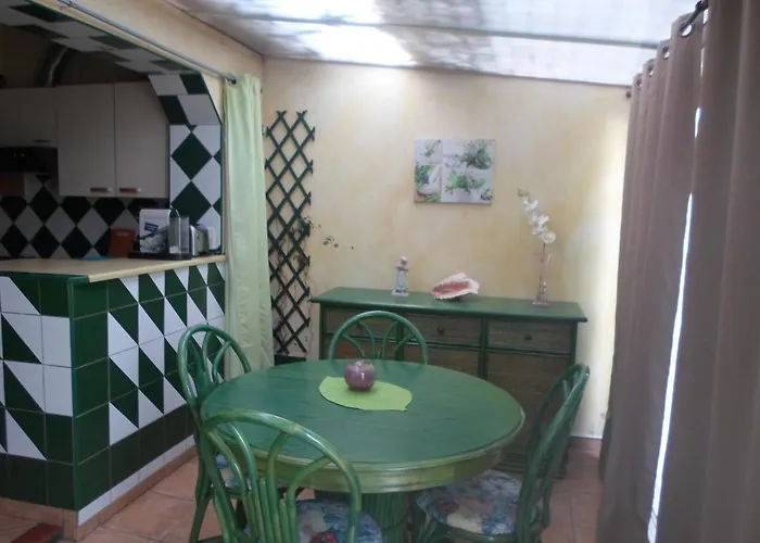 Coquet F2 Avec Petite Terrasse Canet-en-Roussillon